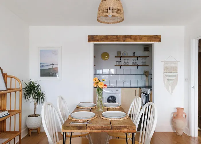 Sunny 1 Bedroom Apartment, Ocean House, East Wittering