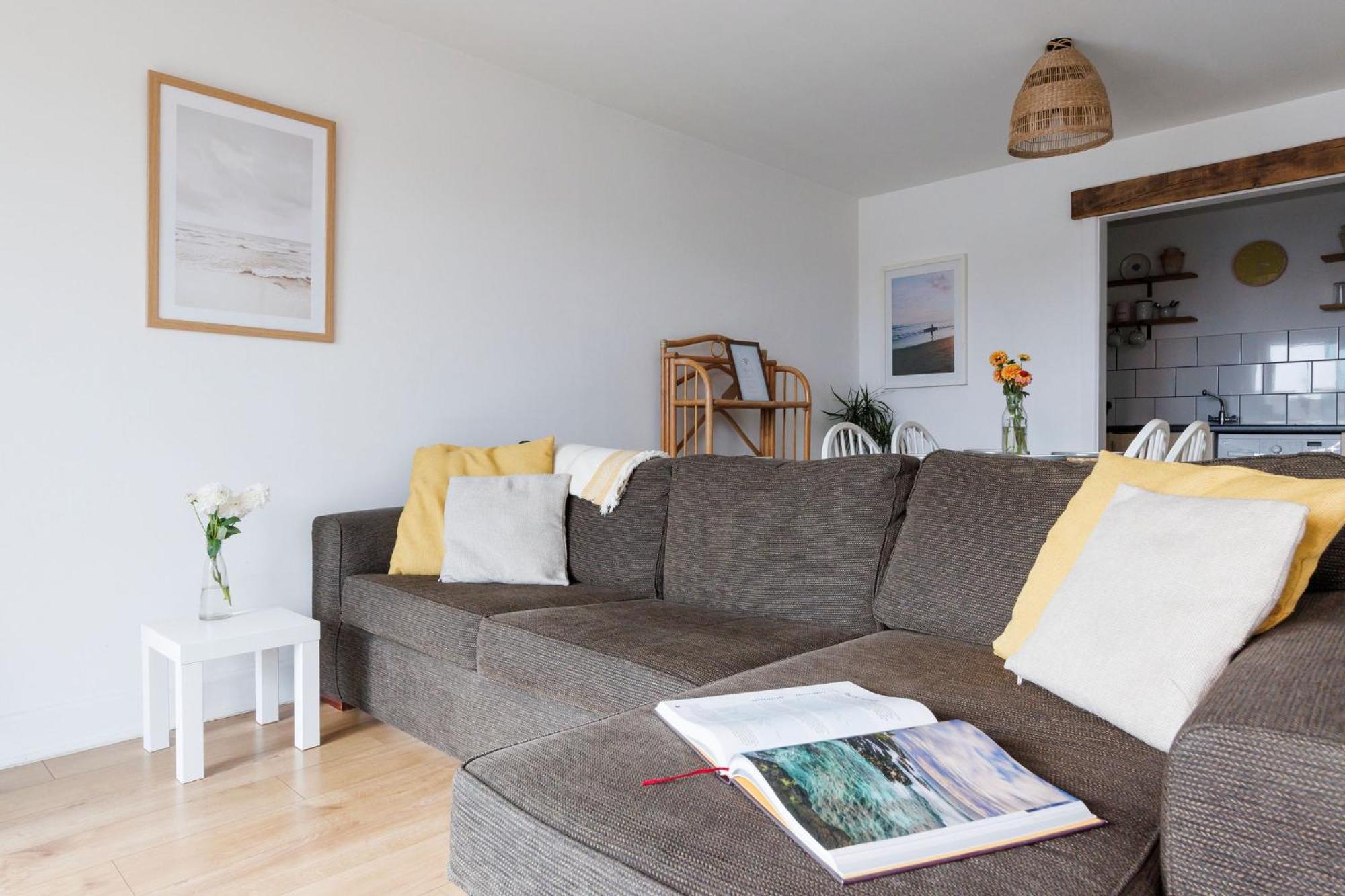 Sunny 1 Bedroom Apartment, Ocean House, Apartment *